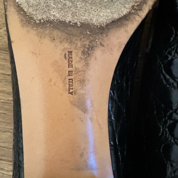 Salvatore Ferragamo | Black Crocodile Pattern Loafers - Picture 11 of 13